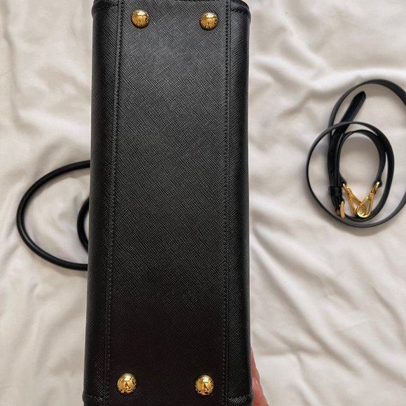 Prada Convertible Open Tote in Saffiano with Soft Calfskin Size Medium - Picture 7 of 7